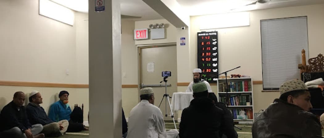 Masjid Al-Taufiq mosque in Elmhurst, NY