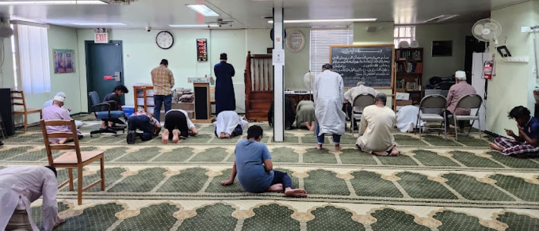 Masjid Omer Ben Abdel Aziz mosque in Jamaica, NY