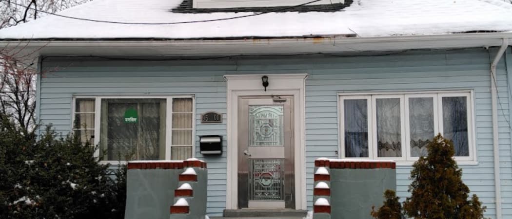 East Elmhurst Masjid mosque in Flushing, NY