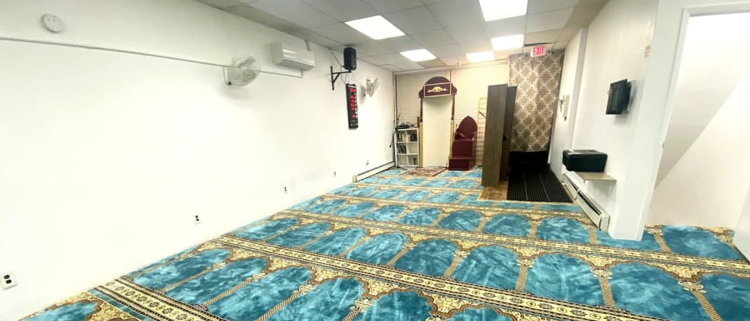 Siddiq E Akbar Islamic Center mosque in Brooklyn, NY