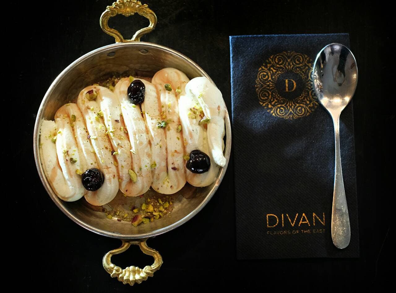 Photo of Divan