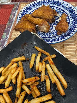 Crown Fried Chicken in Bay Shore