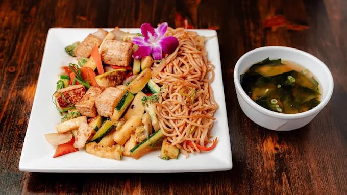 Wakatobi Japanese Grill in Newark