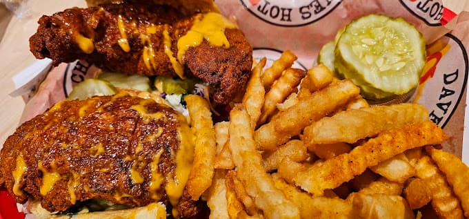 Dave's Hot Chicken in Davenport
