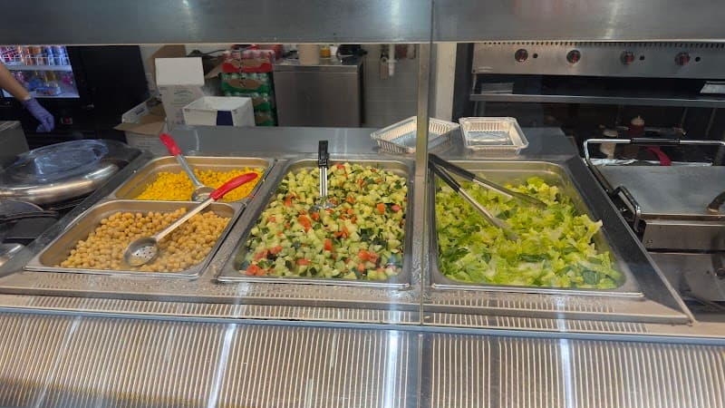 District Chicken & Gyro