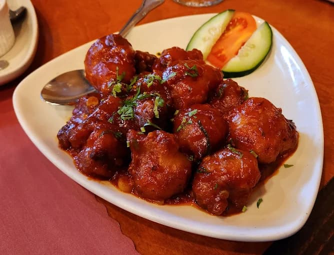 Saffron Indian Cuisine in Des Peres
