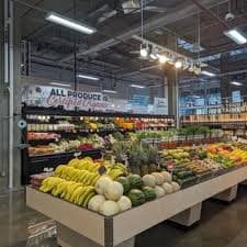 Mom's Organic Market