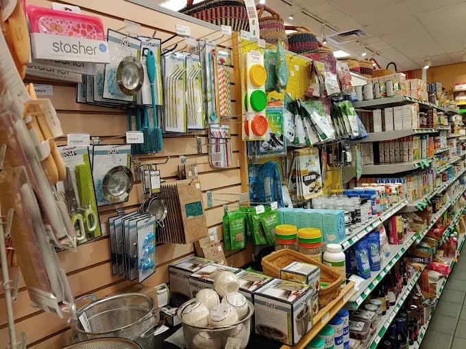 Lois Natural Marketplace