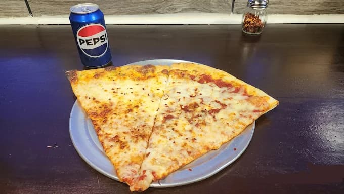 Photo of Friendly's Pizza & Gyros