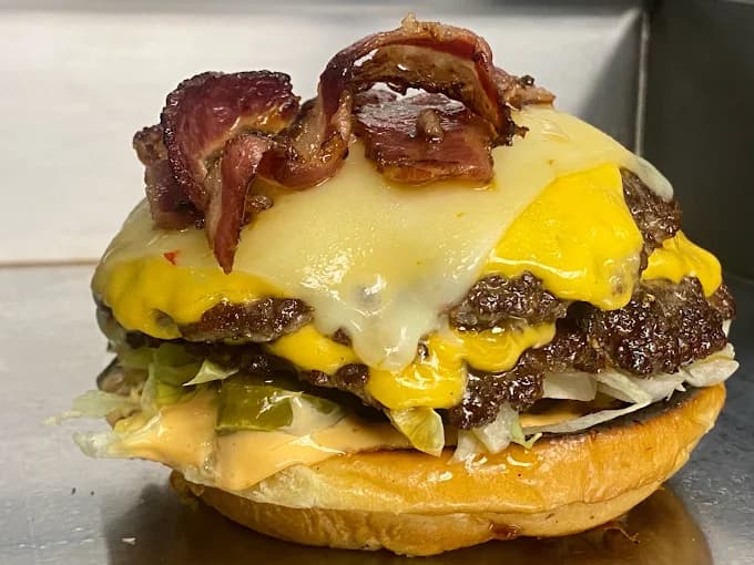 YoYo Burgers
