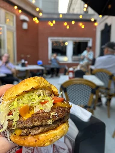Photo of 30 Burgers