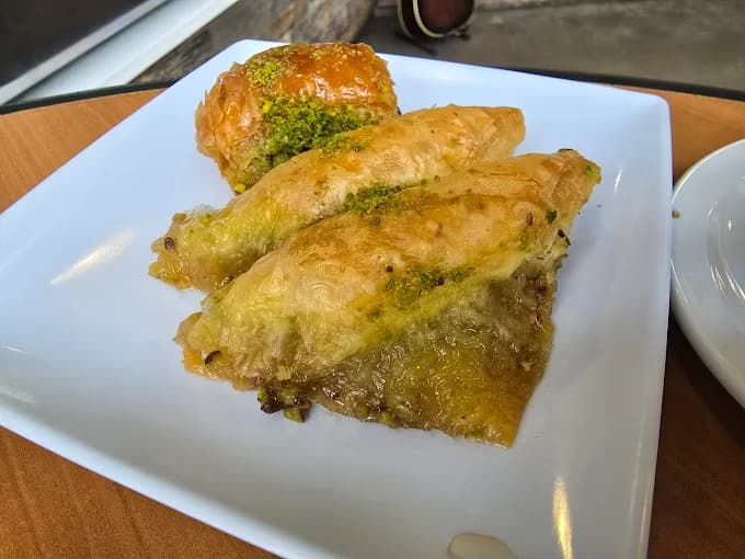 Istanbul Café & Bakery