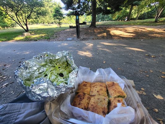 Radhuni Sweets & Restaurant