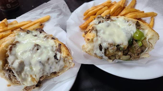 Grinders Pizza Lounge