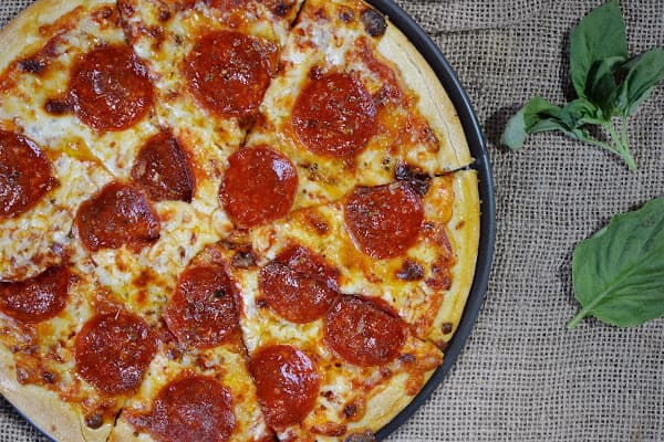 Singas Famous Pizza