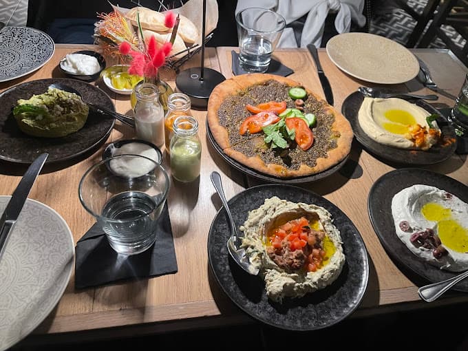 Photo of Au Za'atar