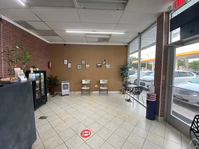 Photo of Manosalwa Pizza & Grill