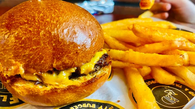 Photo of Flip N Dip Burger